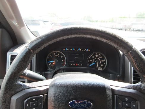 Used 2015 Ford F150 XLT w/ Equipment Group 302A Luxury RWD image 29