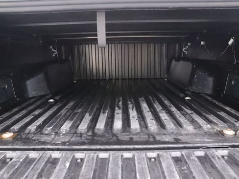Used 2015 Toyota Tacoma 4x4 Double Cab w/ SR5 Package image 25