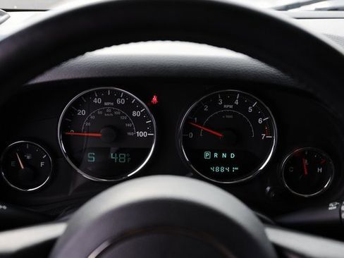 Used 2018 Jeep Wrangler Sahara w/ Connectivity Group image 19