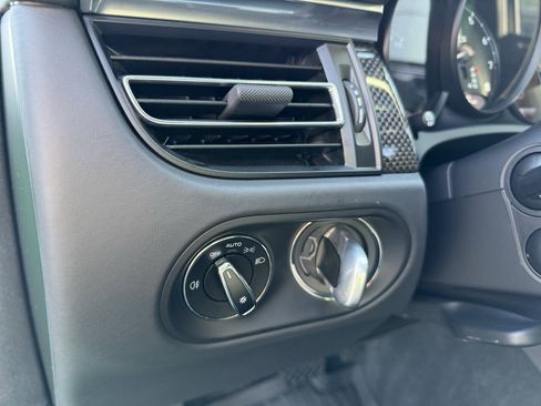 Used 2023 Porsche Macan GTS image 12