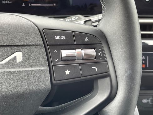 Used 2026 Kia Sportage LX w/ LX Convenience Package FWD image 13