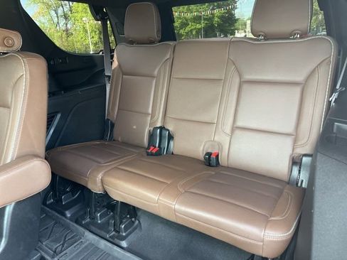 Used 2024 Chevrolet Tahoe High Country w/ Advanced Technology Package image 22