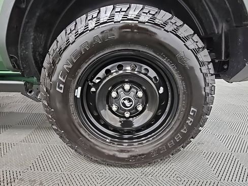 Used 2022 Ford Bronco Black Diamond image 42