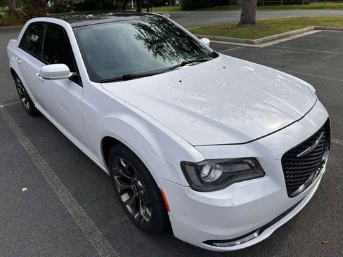 Used 2015 Chrysler 300 S w/ 300S Premium Group RWD image 22