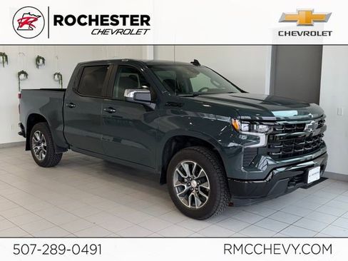 Used 2025 Chevrolet Silverado 1500 LT image 1