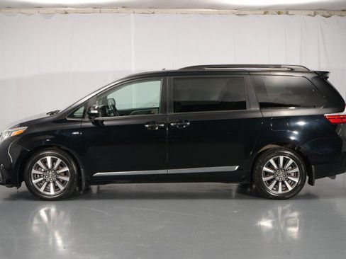 Used 2019 Toyota Sienna Limited Premium w/ Protection Package AWD/4WD image 2