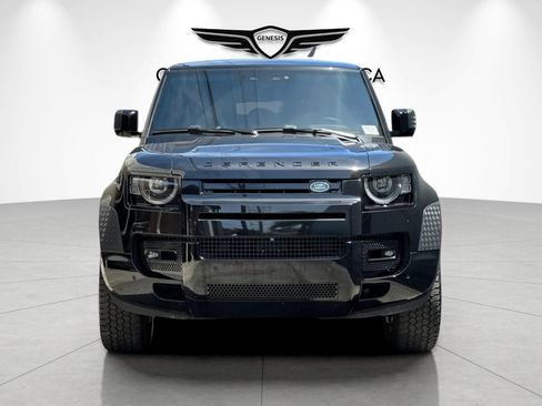 Used 2025 Land Rover Defender 110 X-Dynamic SE AWD/4WD image 10