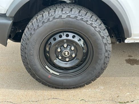 New 2026 Ford Bronco Big Bend AWD/4WD image 3