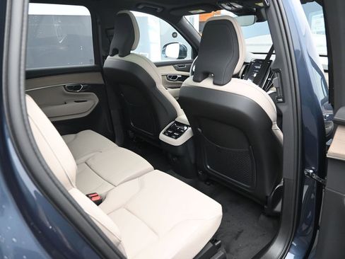 New 2026 Volvo XC90 B6 Plus w/ Protection Package Premier AWD/4WD image 37