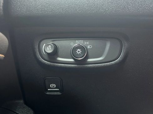 Used 2018 GMC Terrain SLE w/ Driver Convenience Package image 20