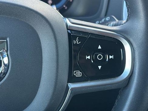 Certified 2024 Volvo XC90 B6 Ultimate w/ Protection Package Premier image 28