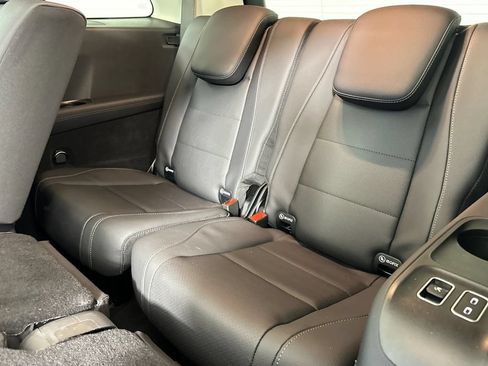 Certified 2026 Mercedes-Benz GLS 450 4MATIC image 19