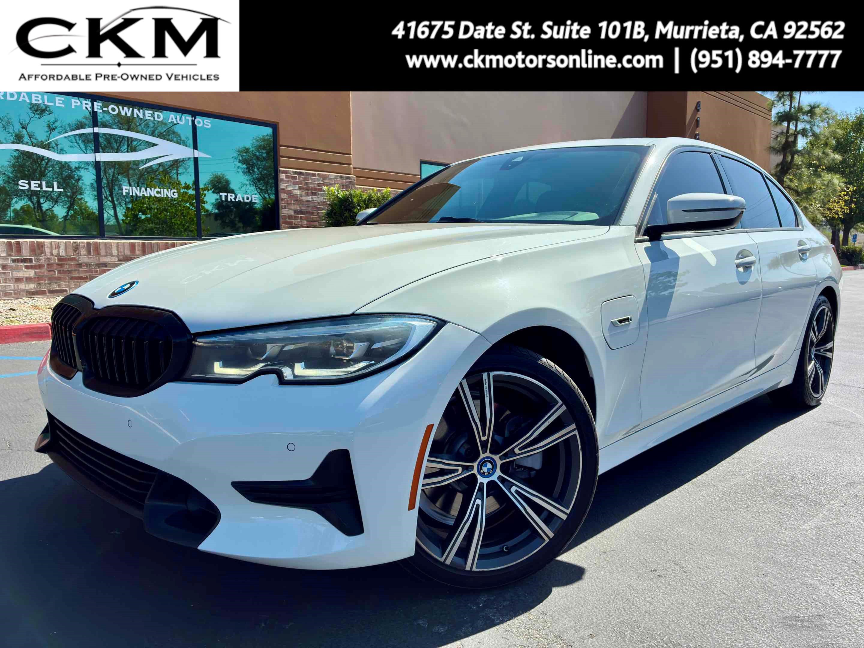 Used 2022 BMW 330e w/ Driving Assistance Package RWD image 1