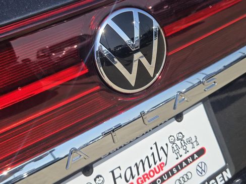 New 2026 Volkswagen Atlas SE FWD image 9