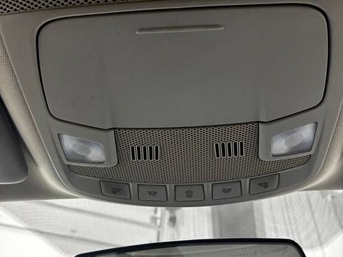 Used 2018 Ford Fusion SE w/ Fusion SE Technology Package FWD image 31