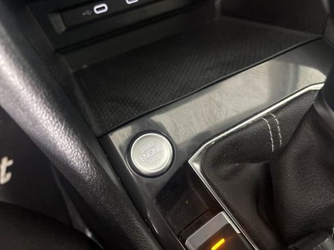 Used 2024 Volkswagen Tiguan S image 20