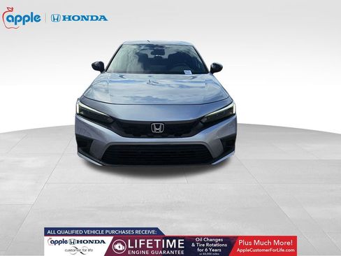 Used 2023 Honda Civic Sport image 2