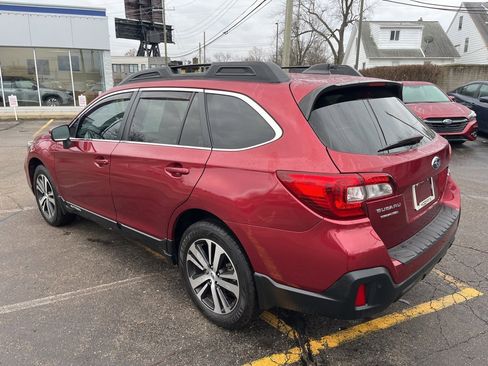 Used 2018 Subaru Outback 2.5i Limited image 7
