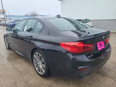 Used 2019 BMW M550i xDrive w/ Dynamic Handling Package image 9
