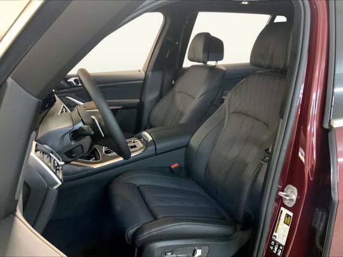 Used 2026 BMW X7 xDrive40i w/ Executive Package AWD/4WD image 9