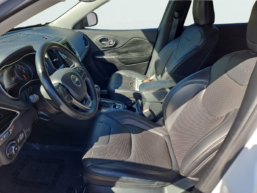 Used 2019 Jeep Cherokee Limited AWD/4WD image 33