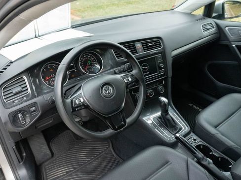 Used 2020 Volkswagen Golf 4-Door FWD image 12