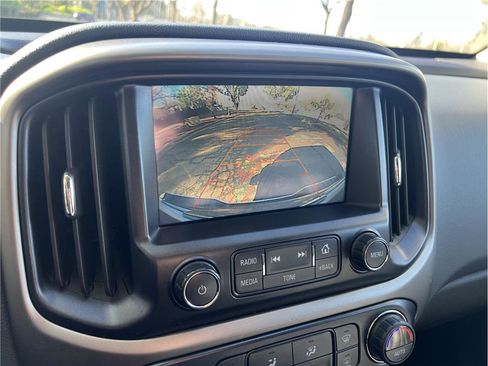 Used 2017 Chevrolet Colorado Z71 image 22