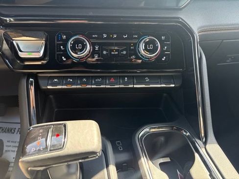 Used 2023 GMC Sierra 1500 AT4 AWD/4WD image 12