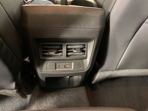 Used 2023 Chevrolet Colorado Z71 w/ Z71 Convenience Package 2 image 30