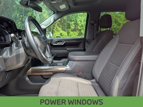 Used 2024 Chevrolet Silverado 1500 LT Trail Boss w/ Convenience Package II AWD/4WD image 15