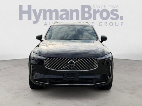 Used 2025 Volvo XC90 B6 Plus image 8