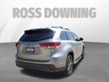 Used 2018 Toyota Highlander XLE image 4