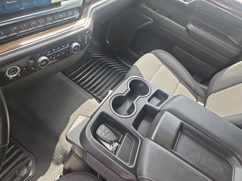 Used 2024 Chevrolet Silverado 1500 LT AWD/4WD image 23