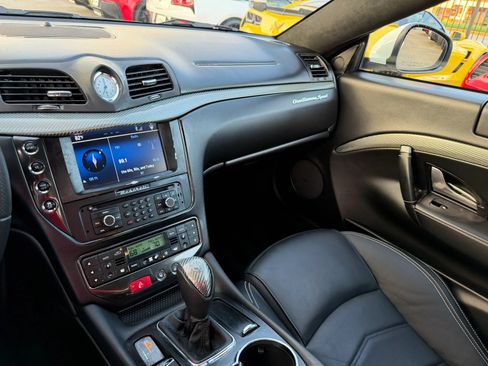 Used 2013 Maserati GranTurismo Sport RWD image 38