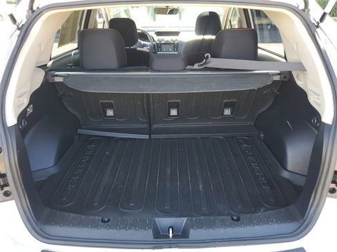 Used 2017 Subaru Crosstrek 2.0i Premium w/ Moonroof Package image 10