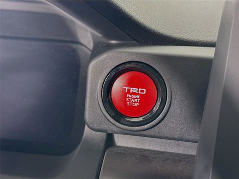 Used 2024 Toyota Tacoma TRD Sport image 21