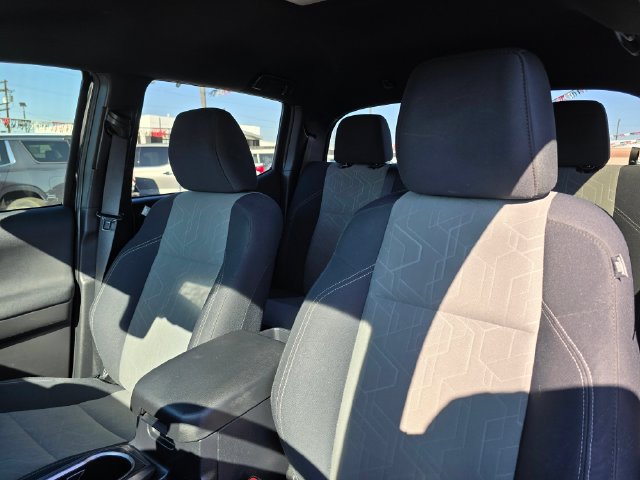 Used 2022 Toyota Tacoma TRD Off-Road AWD/4WD image 22