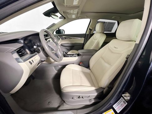 Used 2023 Cadillac XT5 Premium Luxury FWD image 14