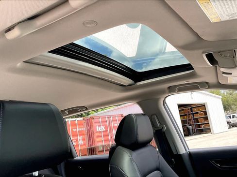Used 2023 Honda CR-V EX-L image 14