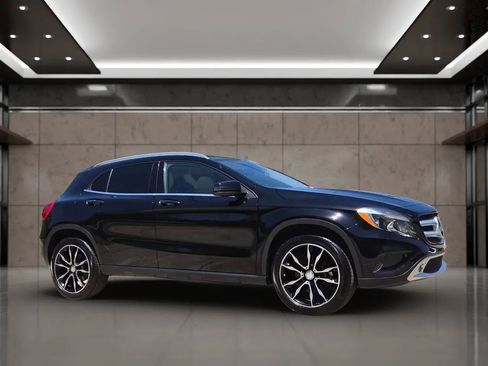 Used 2017 Mercedes-Benz GLA 250 image 7