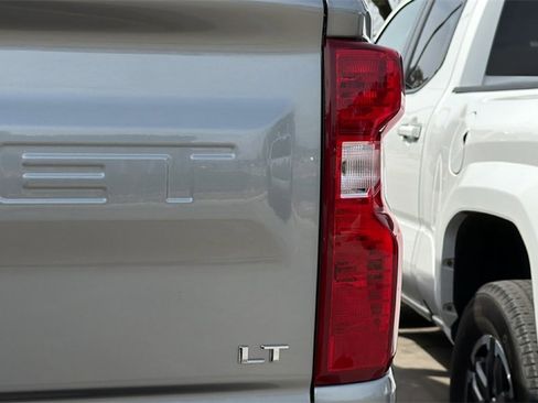 Used 2025 Chevrolet Silverado 1500 LT w/ Leather Package image 12
