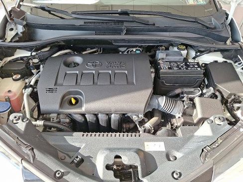 Used 2019 Toyota C-HR XLE image 26