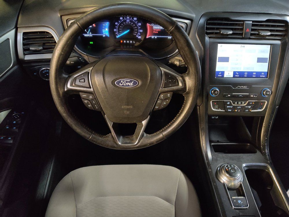 Used 2020 Ford Fusion SE w/ Equipment Group 151A FWD image 22