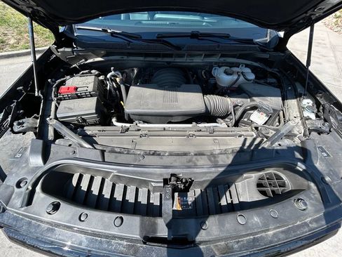 Used 2025 Chevrolet Suburban RST w/ Comfort Package AWD/4WD image 35