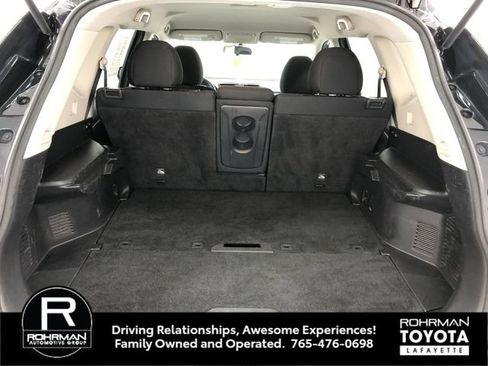 Used 2017 Nissan Rogue S FWD image 24