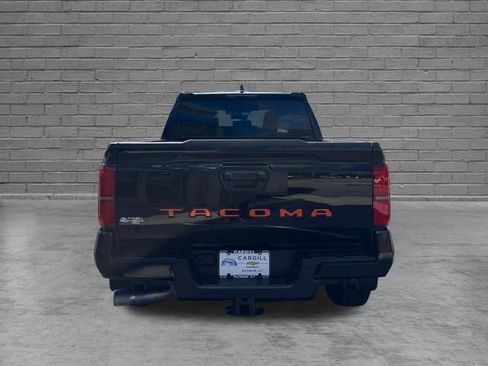 Used 2025 Toyota Tacoma TRD Off-Road AWD/4WD image 6