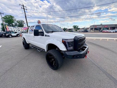 Used 2012 Ford F250 Lariat w/ Lariat Interior Pkg AWD/4WD image 38