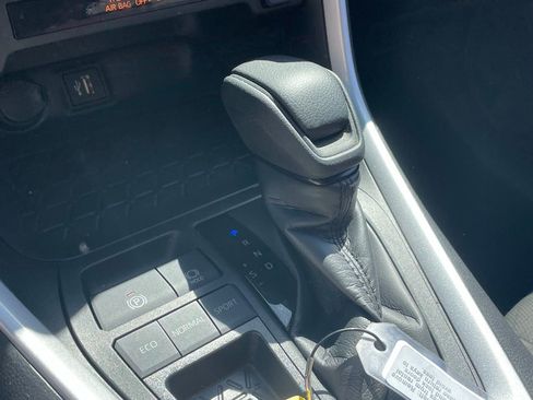 Used 2024 Toyota RAV4 XLE image 7