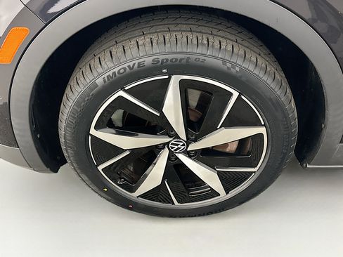 Used 2023 Volkswagen ID.4 Pro S AWD/4WD image 11