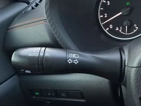 Used 2021 Nissan Sentra SR FWD image 40
